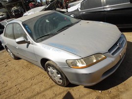 1999 HONDA ACCORD 4DOOR LX SILVER 2.3 AT A20257